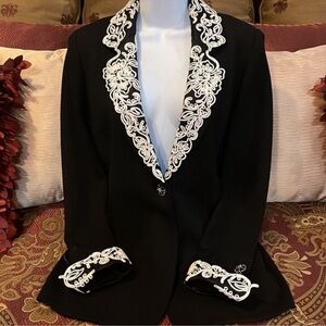 St. John ladies jacket size 4